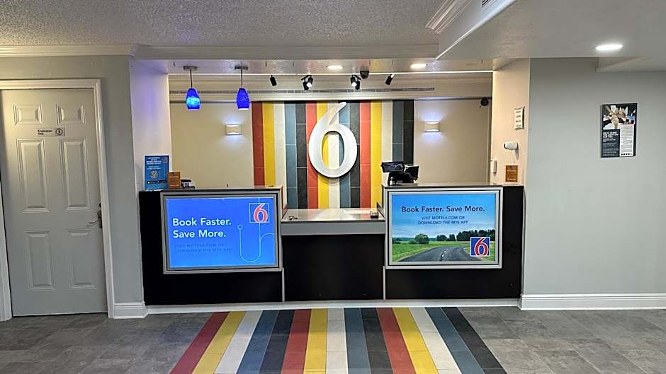 Motel 6-Beaumont, TX