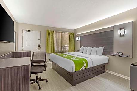 1 King Bed Nonsmoking Upgrade