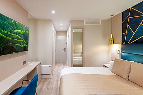 Double Studio (Lower Ground Floor, No Windows)