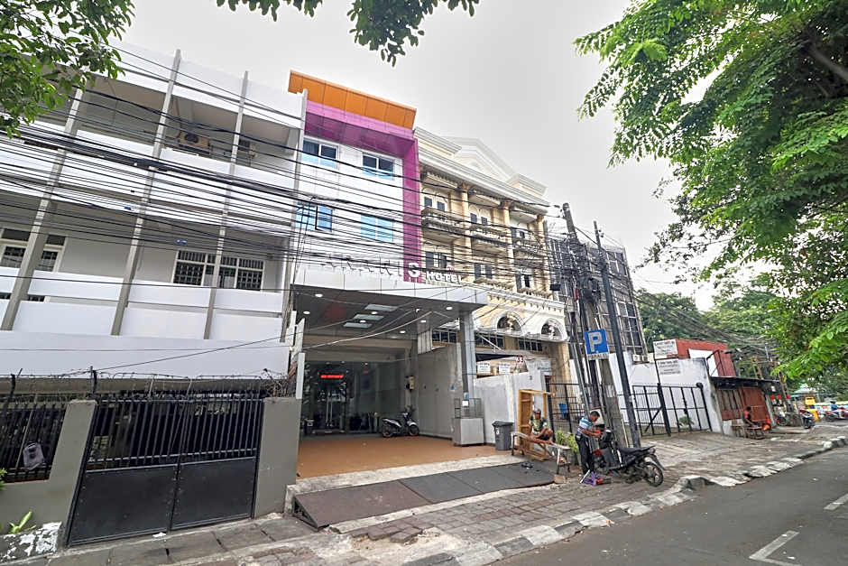 Aranis Hotel By Zuzu