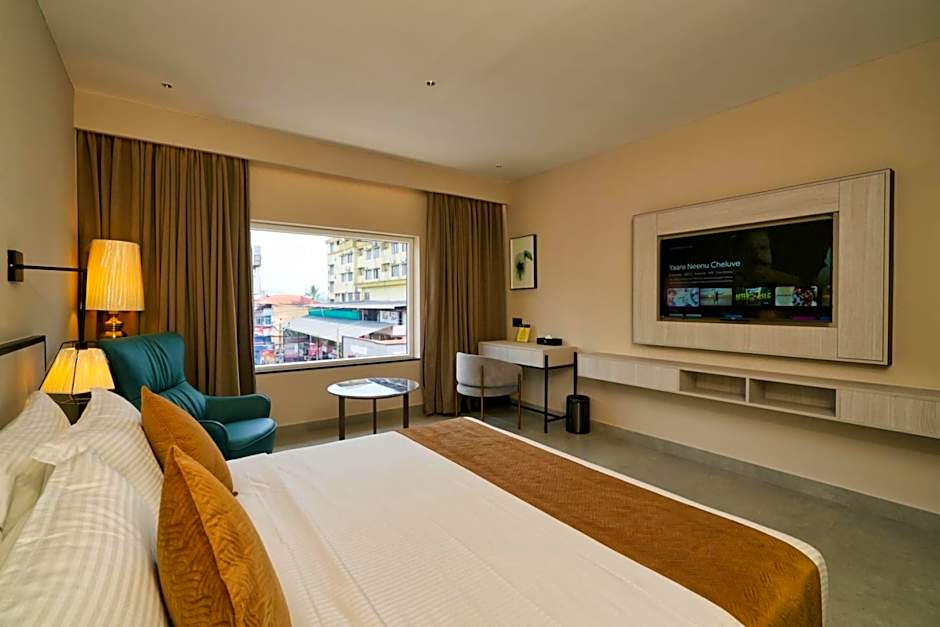Photo 1 of 12 of Large Double Room