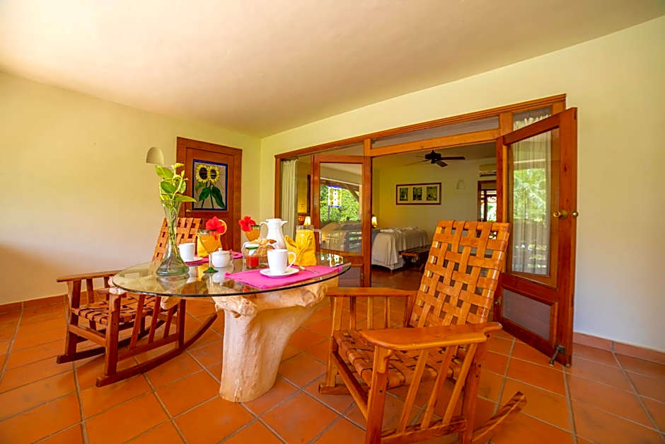 Mayaland Hotel & Bungalows