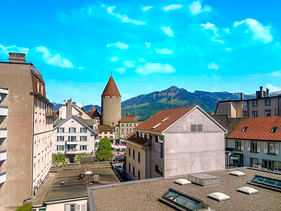 Hotel des Alpes Bulle center