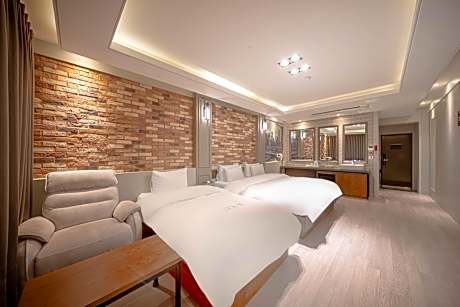 Deluxe Twin Room with Sea View