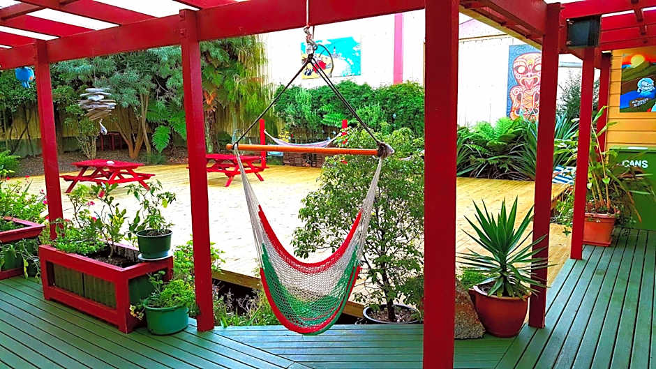 Bazils hostel & Surf School