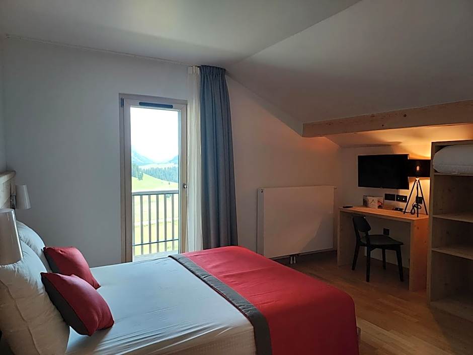 AUBERGE DES GLIERES Plateau des Glières