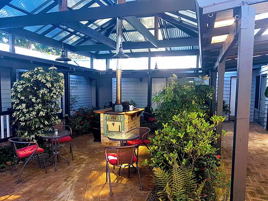 Adamsons Riverside Accommodation