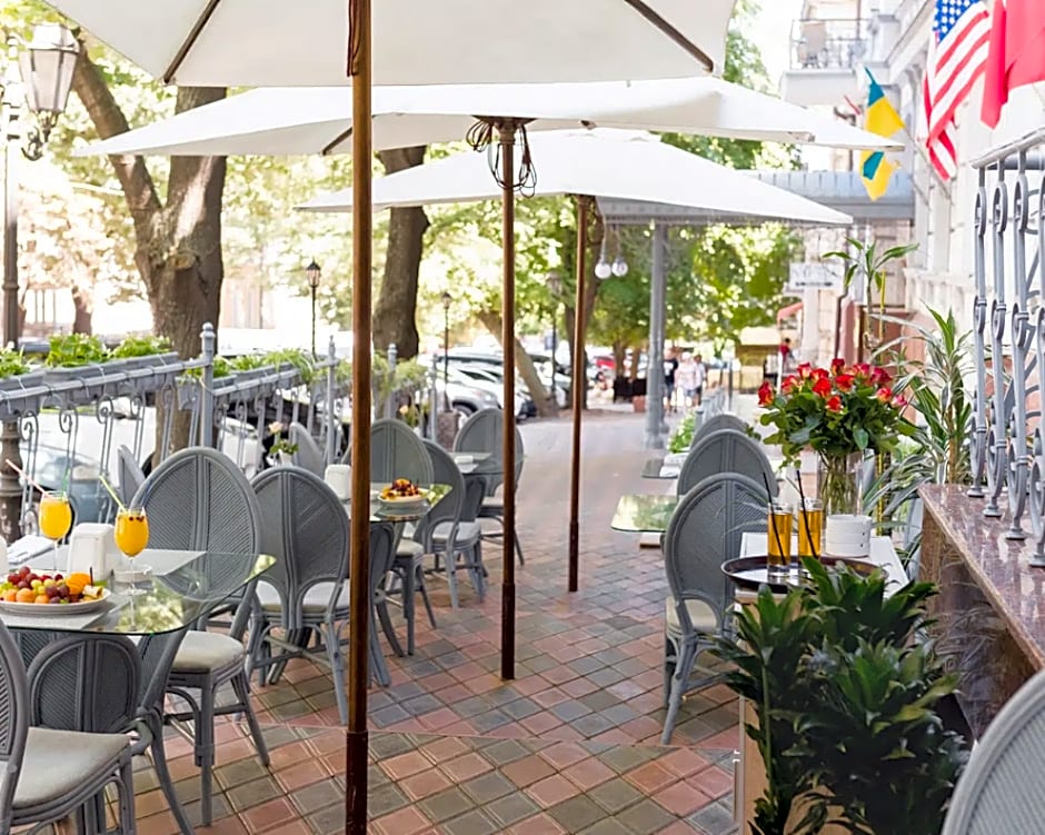 Continental Hotel in Odesa