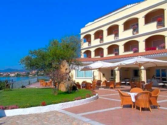 Gabbiano Azzurro Hotel & Suites