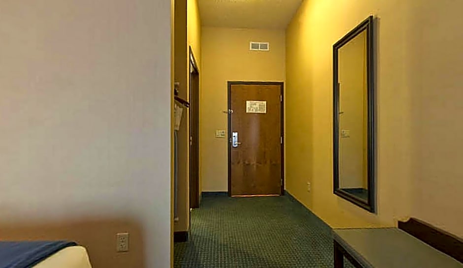 Holiday Inn Express Hotel & Suites - Novi, an IHG Hotel