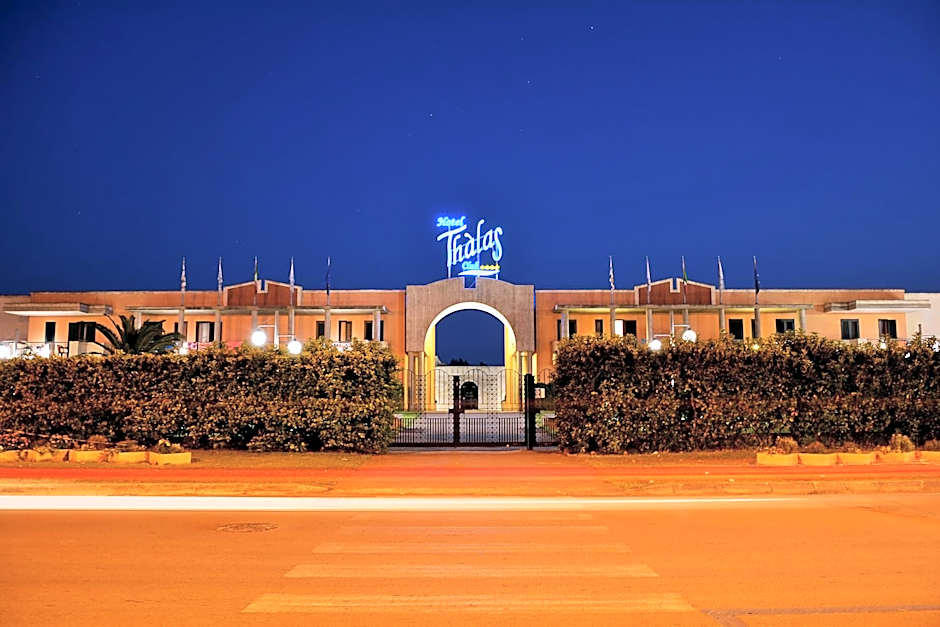 Hotel Thàlas Club