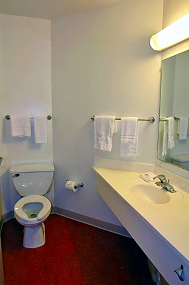 Motel 6-Portsmouth, NH