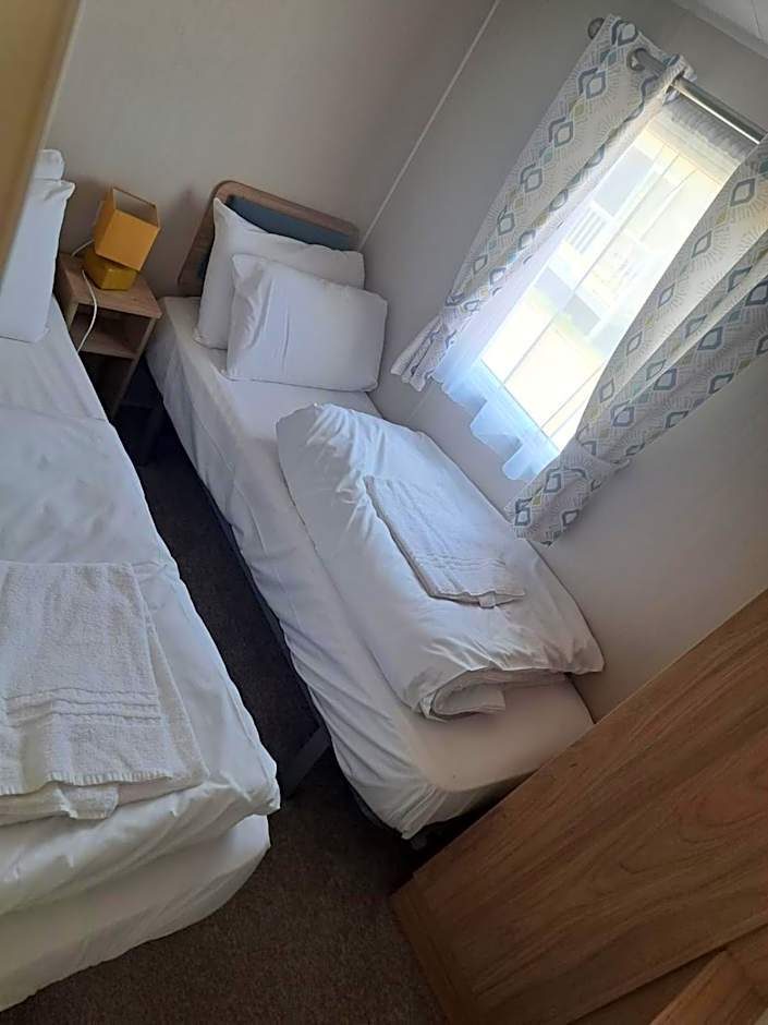 Duffy's Den - Parkdean California Cliffs - Fulmar 45