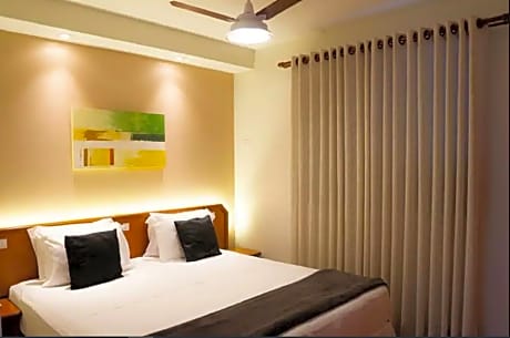 Premium King Bed room non smoking