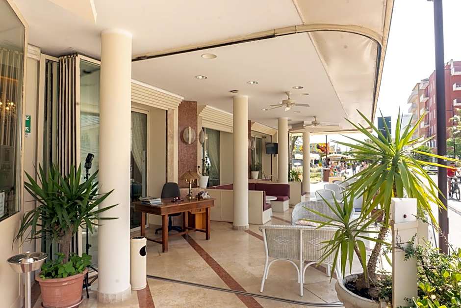 Hotel Adriatica sul Mare
