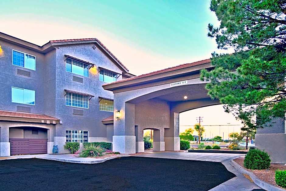 Comfort Inn & Suites Sierra Vista near Ft Huachuca
