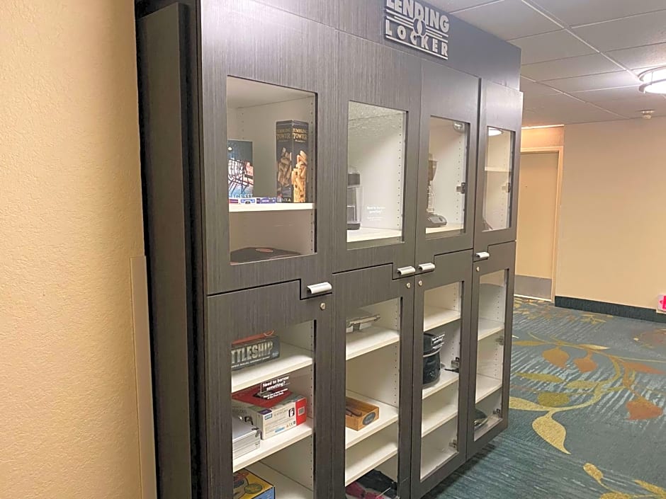 Sonesta Simply Suites Houston W Beltway