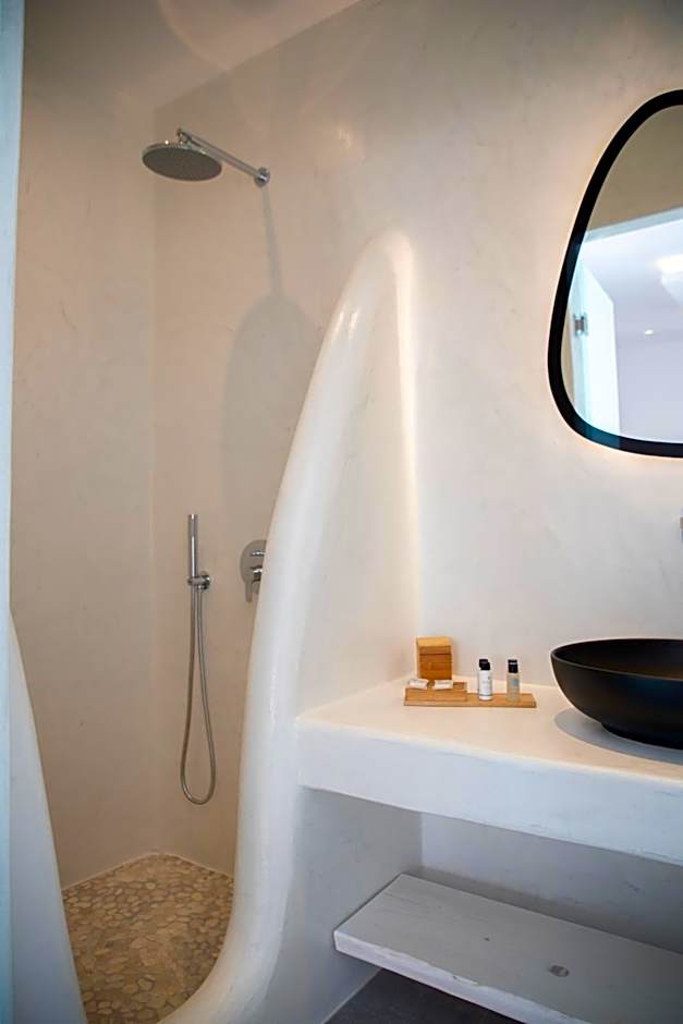 Caldera Cliff Illusion