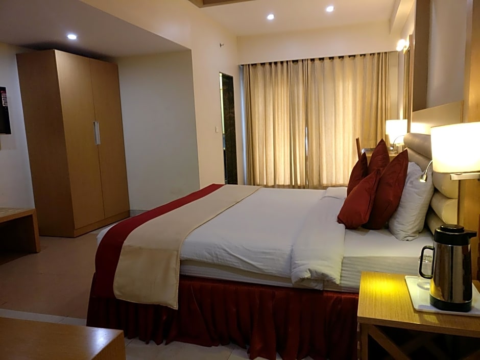 Hotel MB International - PALACE SIDE