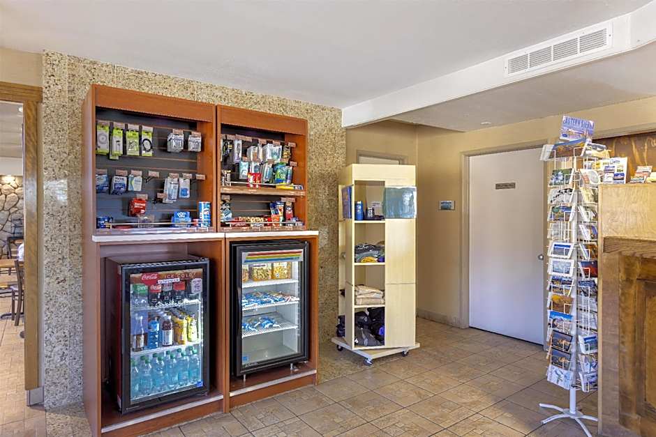 Best Western Plus Frontier Motel