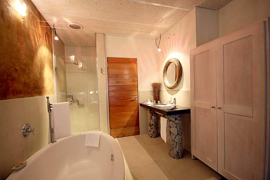 African Rock Hotel & Spa -"Relaxed Exclusivity"