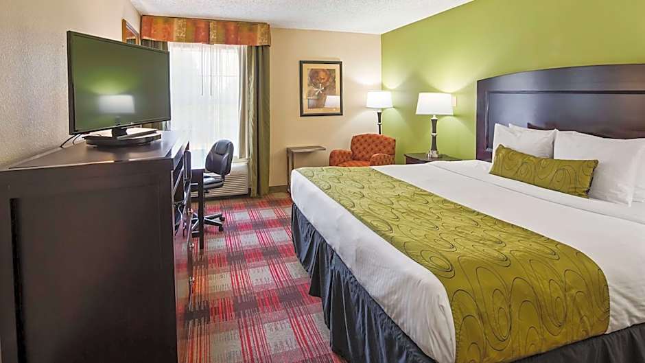 Best Western Plus Addison Dallas Hotel