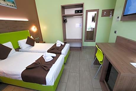 Large Twin Room