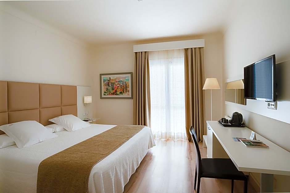 Foto 1 di 50 di Hotel Pirineos Figueres by Pierre & Vacances