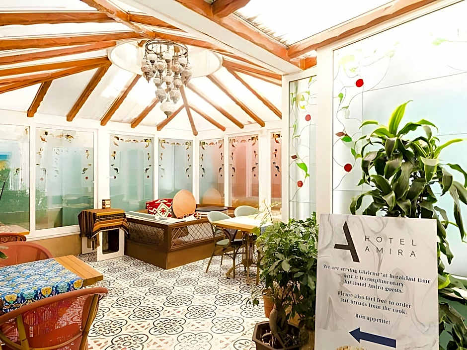 Hotel Amira