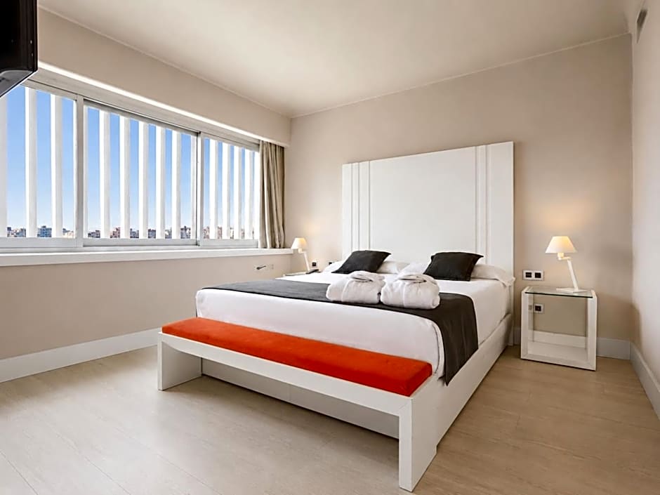 Hotel Chamartin The One