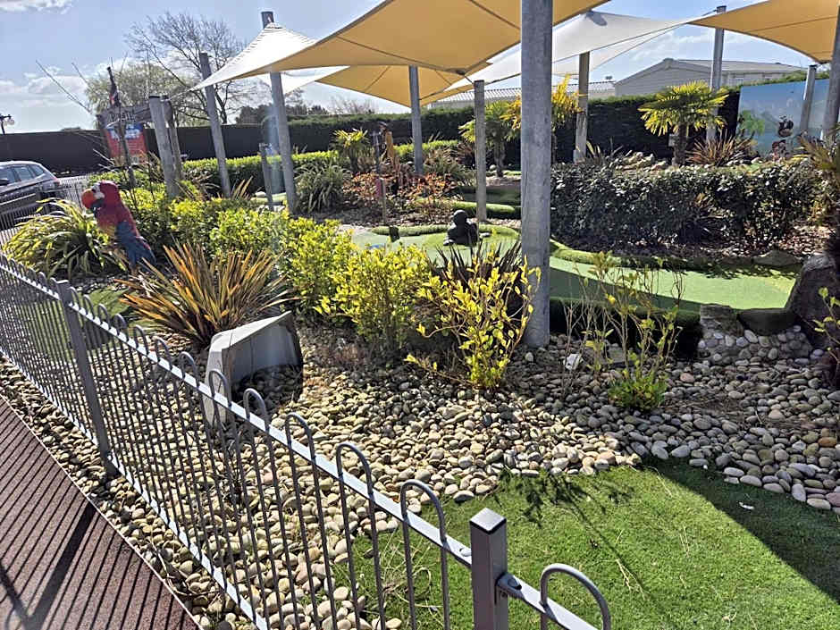 Bella-Mays Holiday Hideaway