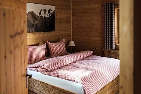 Chalet Classic (4 adults)