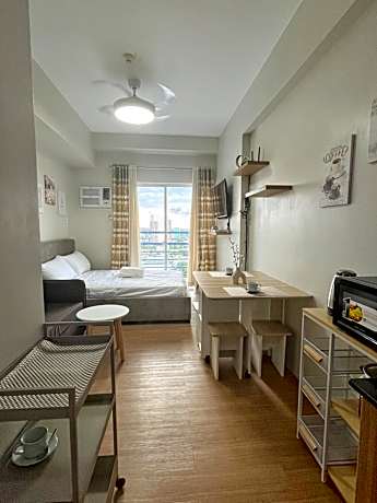 Serenity Stay Condo at 19th floor The Loop Tower Limketkai Center Lucky 19