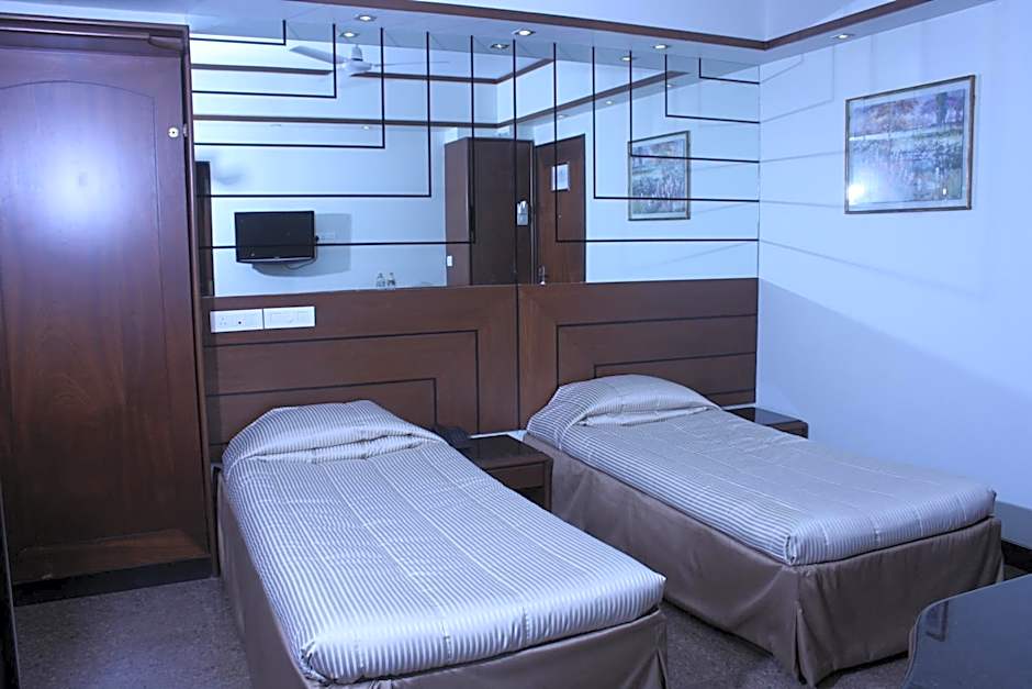 Hotel Karl Residency