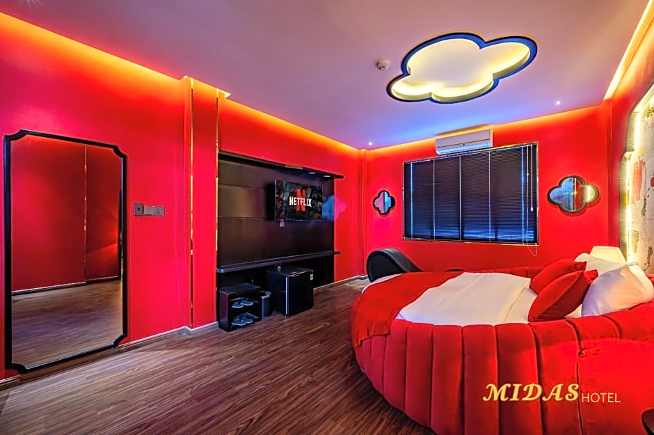 Midas Hotel