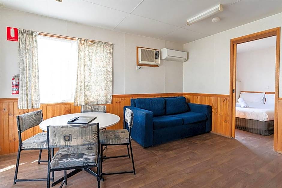 Riverside Cabin Park