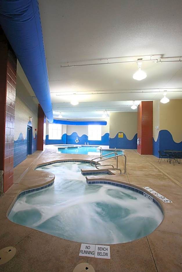 Holiday Inn Omaha Downtown Waterpark By IHG