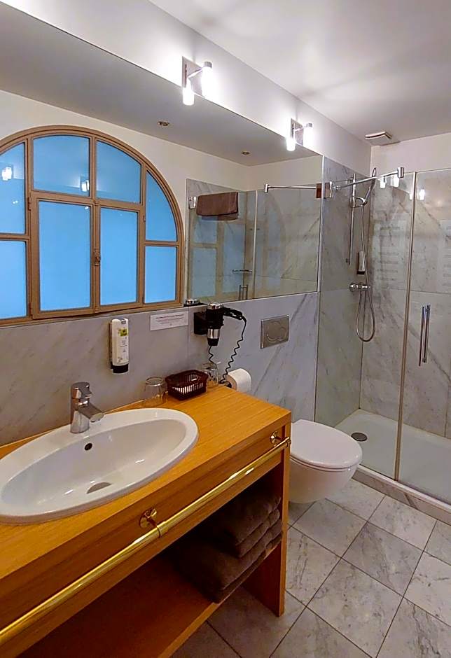 Logis Auberge Les Murets Hotel Restaurant Spa
