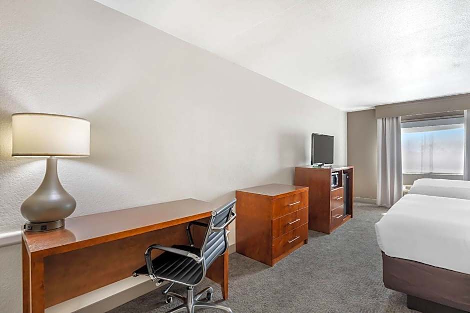Comfort Suites Omaha Northwest