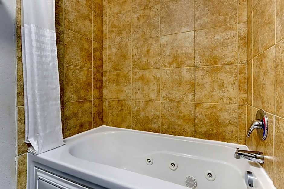 Best Western Plus University Inn & Suites