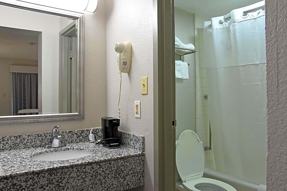 Days Inn by Wyndham Lebanon
