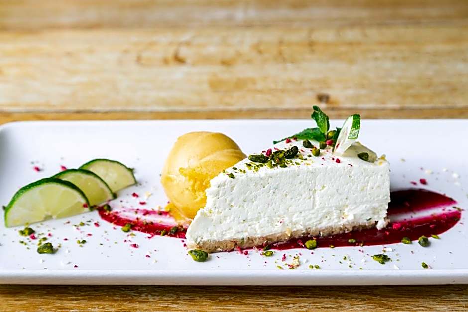 The White Horse Blakeney