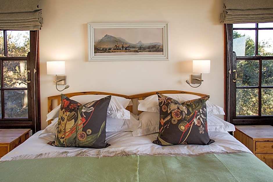 Three Tree Hill Lodge