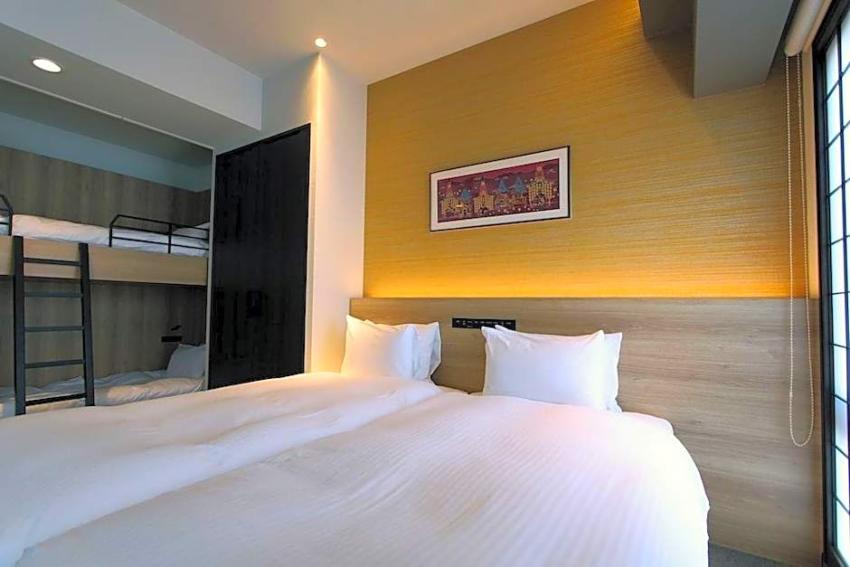 MIMARU Kyoto Karasuma Oike North