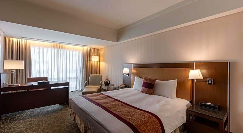 Evergreen Plaza Hotel