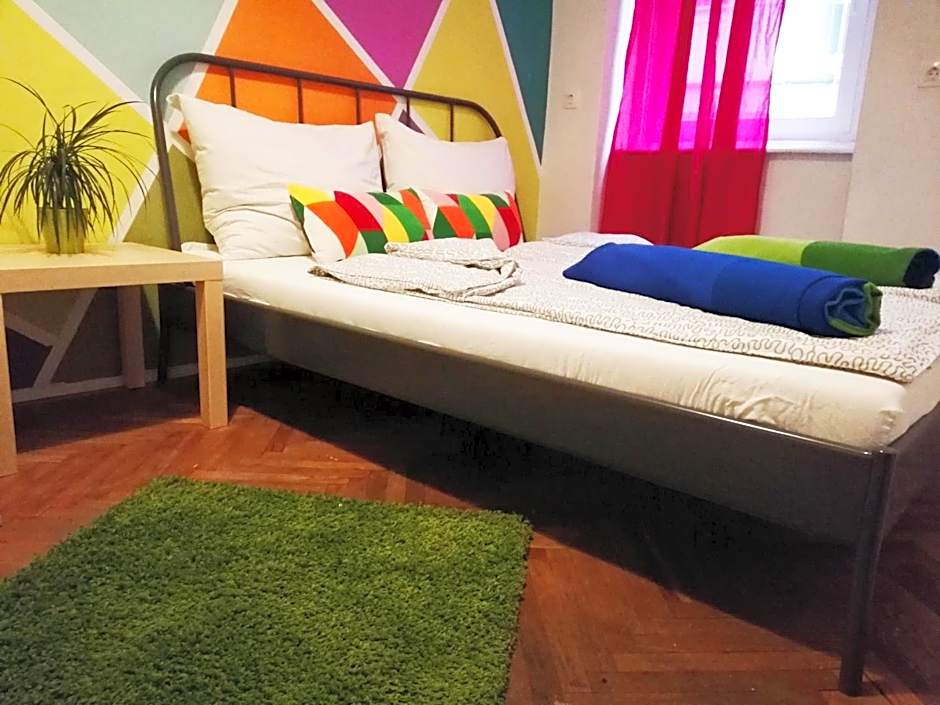 Budapest Party Hostel at Udvarom