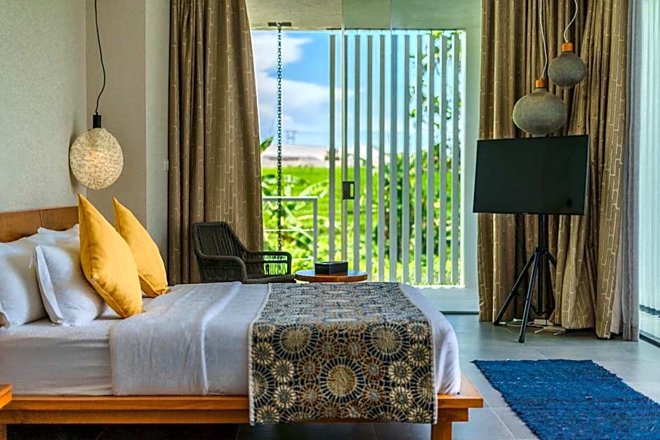 La Maison d'Ulysse - Luxury 4BR Villa Surrounded by Rice Paddies