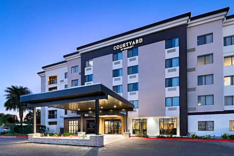 Courtyard by Marriott Laredo