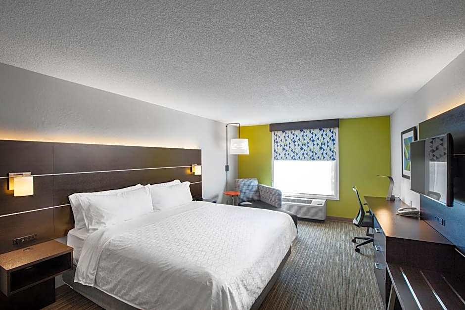 Holiday Inn Express Hotel & Suites Altoona-Des Moines By IHG
