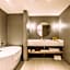 CHECK inn SELECT Chiayi RenAi